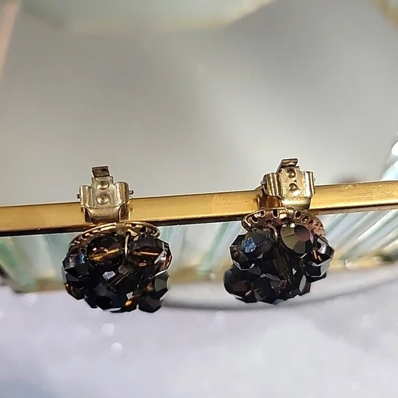 Vintage Amber Topaz Color Crystal Beaded Cluster Climber Clip On Earrings - Picture 3 of 7